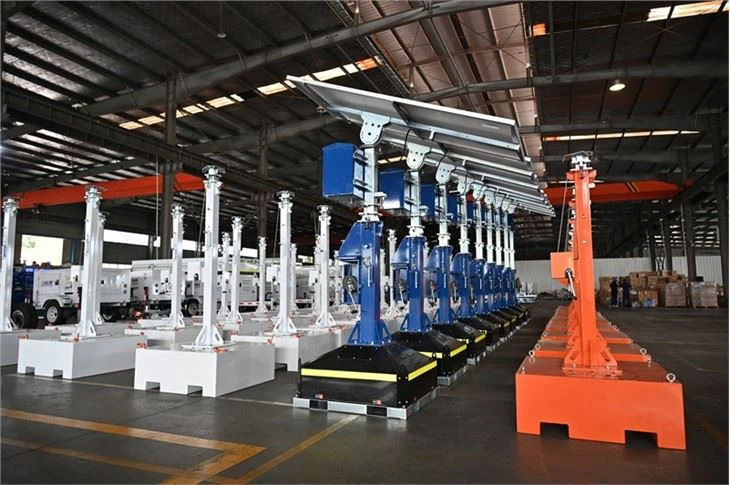 Square Manual Lifting Telescopic Mast